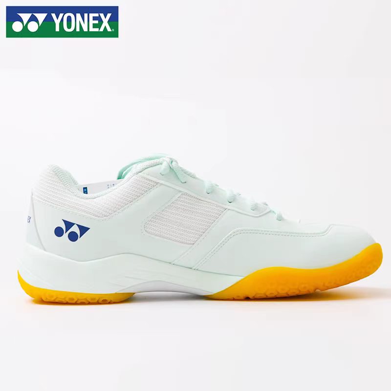 أحذية الريشة الطائرة من YONEX  - مراجعة Badminton Yonex وسعره